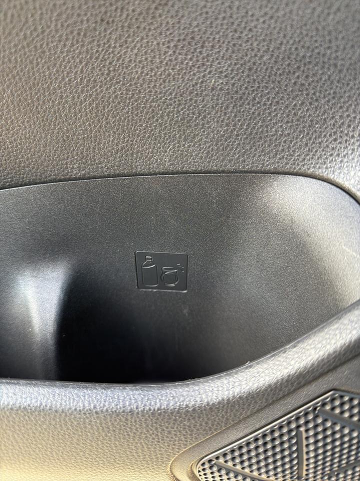 2021 Toyota RAV4 Hybrid XSE Bend OR