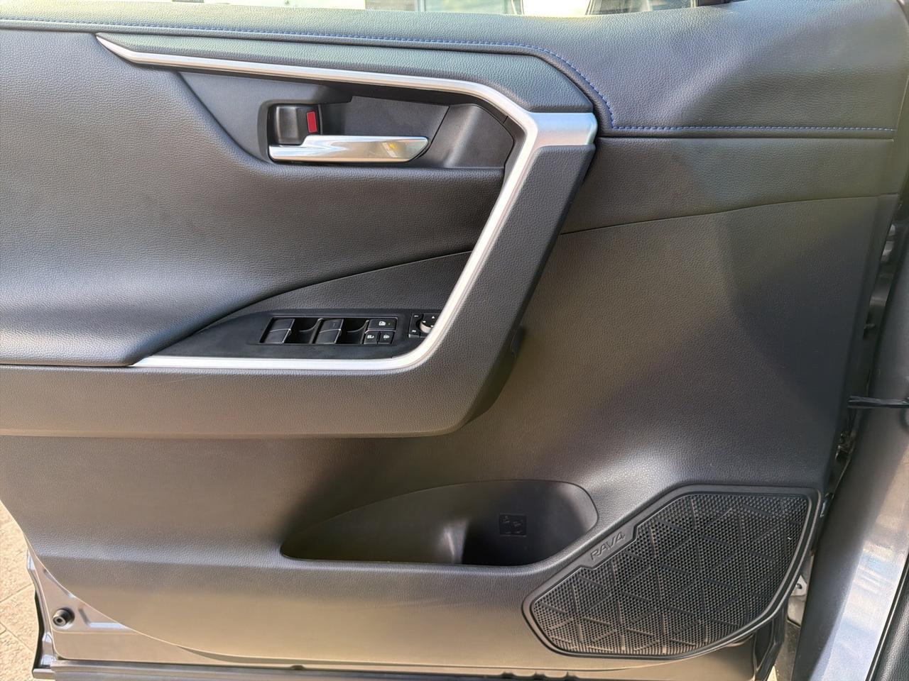 2021 Toyota RAV4 Hybrid XSE Bend OR