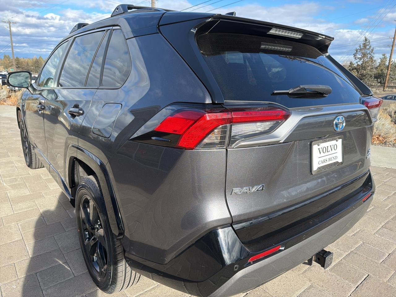 2021 Toyota RAV4 Hybrid XSE Bend OR