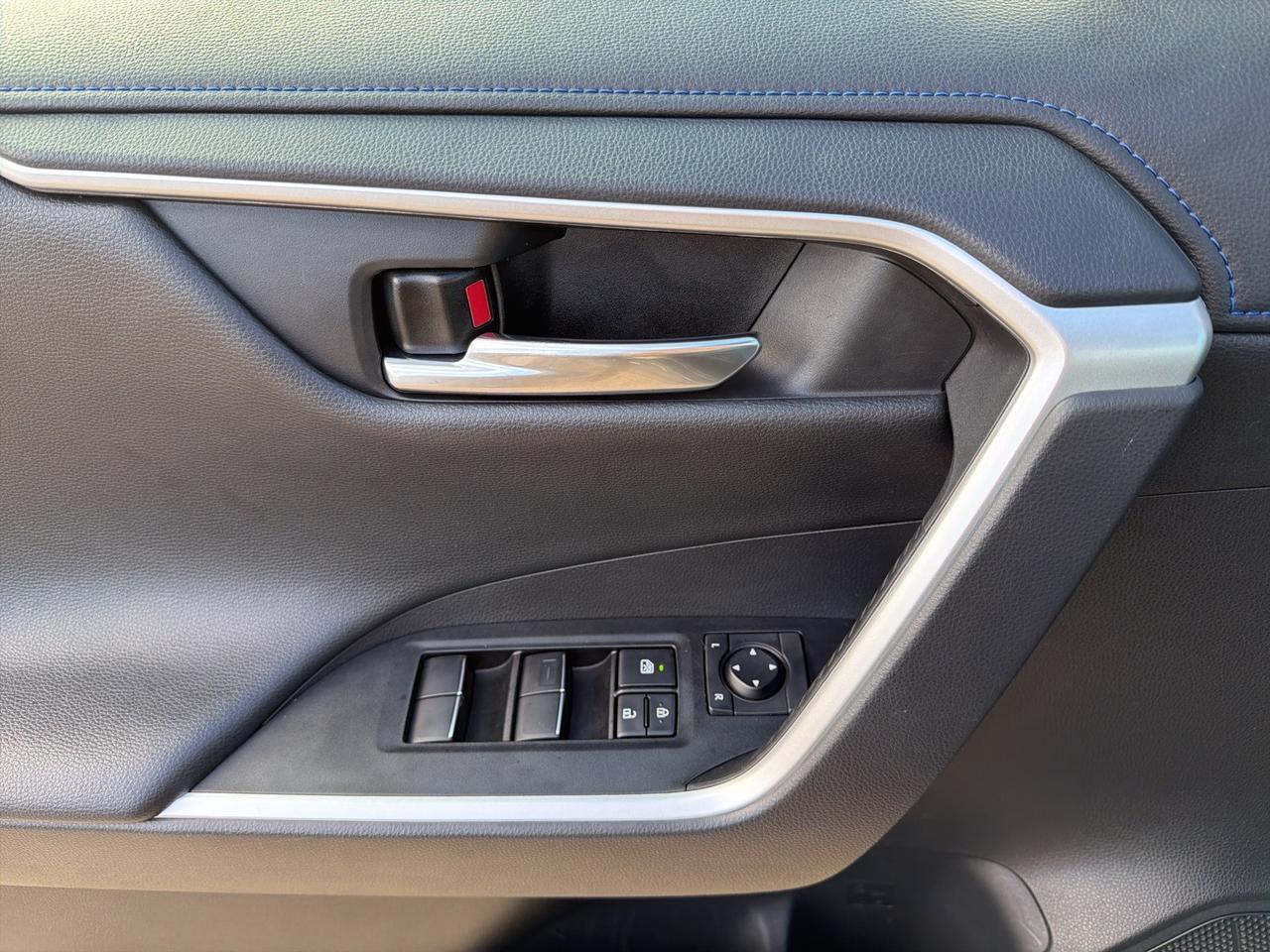 2021 Toyota RAV4 Hybrid XSE Bend OR