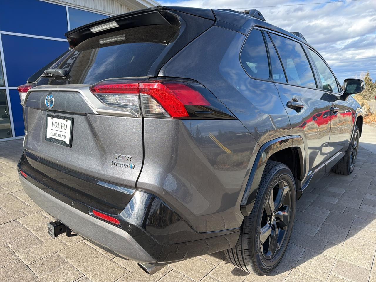 2021 Toyota RAV4 Hybrid XSE Bend OR