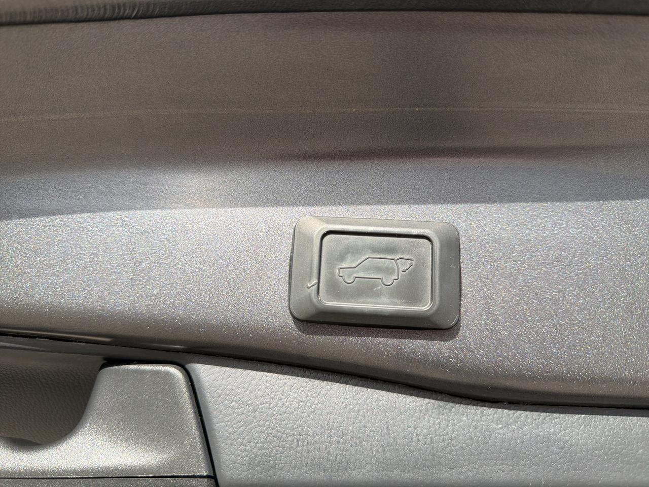 2021 Toyota RAV4 Hybrid XSE Bend OR