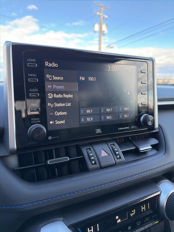 2021 Toyota RAV4 Hybrid XSE Bend OR