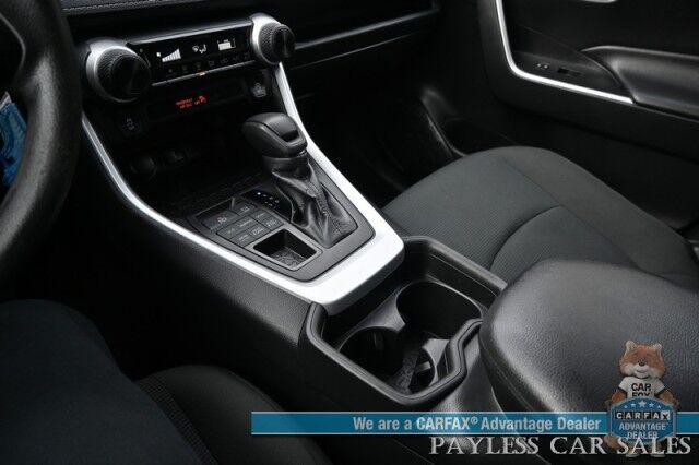 2021 Toyota RAV4 LE / AWD / Premium Cloth Seats / Power Locks, Windows & Mirrors / Lane Watch & Forward Collision Alert / Apple CarPlay & Android Auto / Keyless Entry / Back Up Camera / 34 MPG / Only 58K Miles Anchorage AK