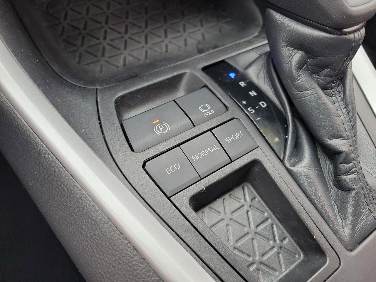 2021 Toyota RAV4 LE Crestwood KY