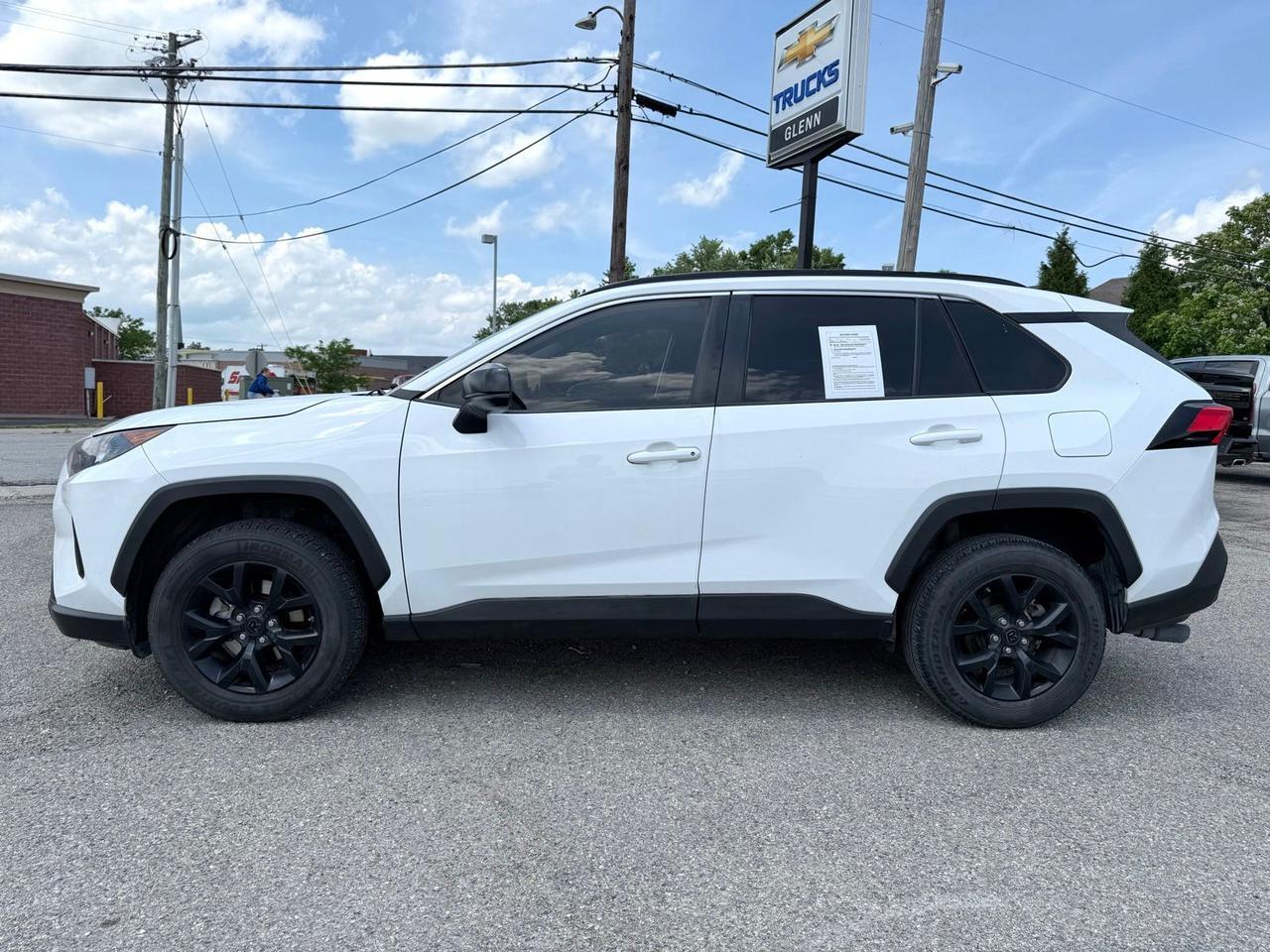 2021 Toyota RAV4 LE