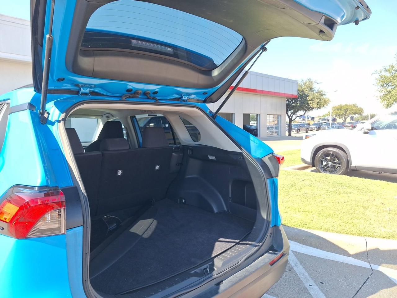 2021 Toyota RAV4 LE Hurst TX