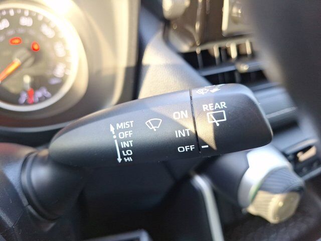 2021 Toyota RAV4 LE Hurst TX