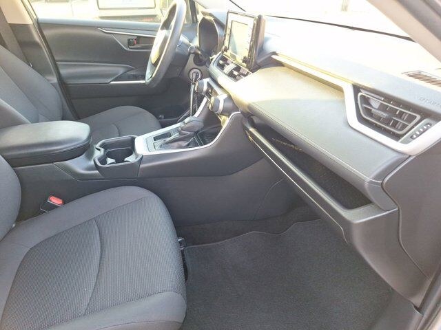 2021 Toyota RAV4 LE Hurst TX