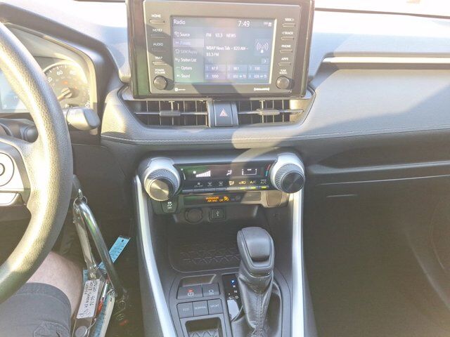 2021 Toyota RAV4 LE Hurst TX