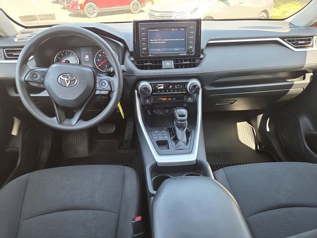 2021 Toyota RAV4 LE Hamburg PA