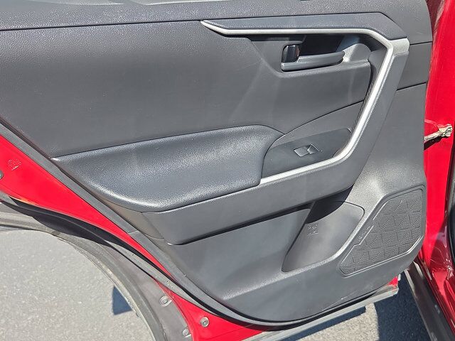 2021 Toyota RAV4 LE Hamburg PA
