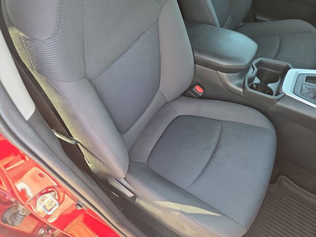 2021 Toyota RAV4 LE Hamburg PA