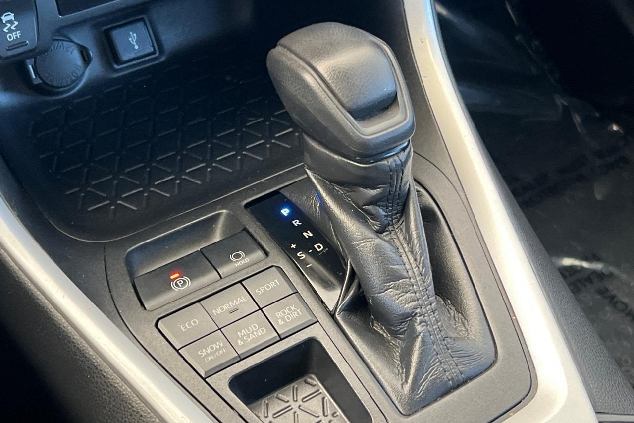 2021 Toyota RAV4 LE Roseville CA