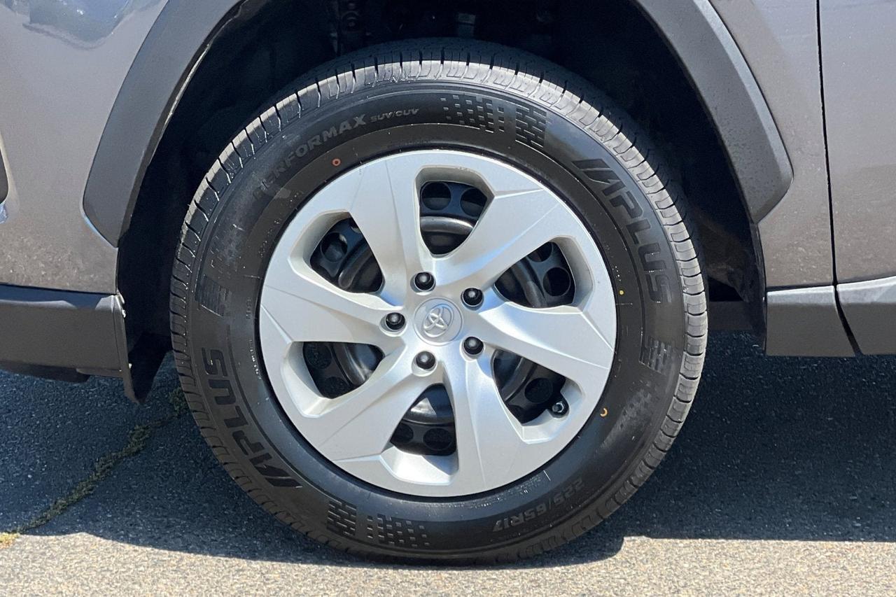 2021 Toyota RAV4 LE Roseville CA
