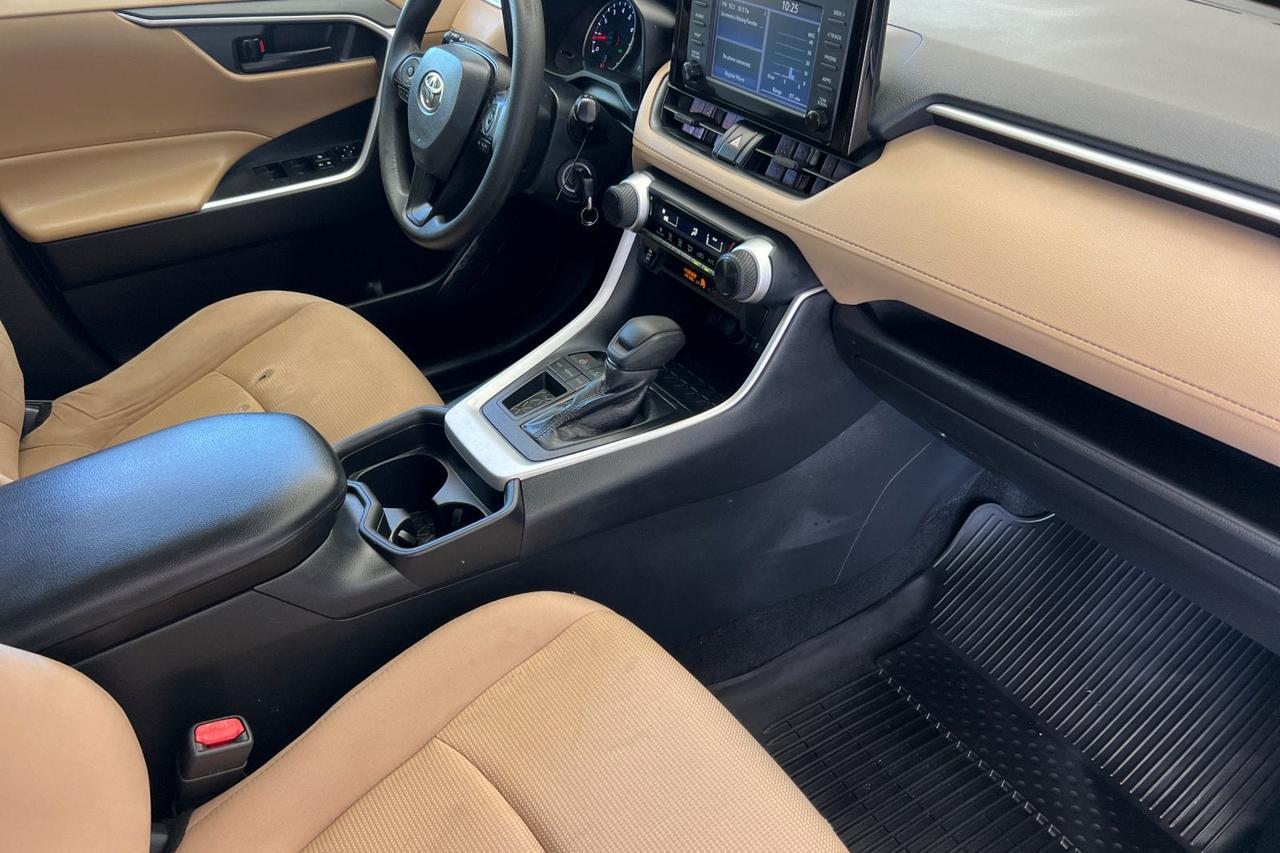2021 Toyota RAV4 LE Roseville CA