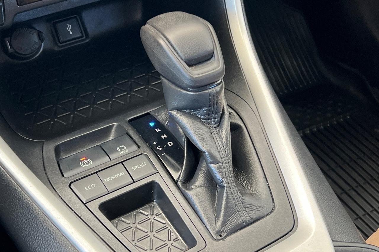 2021 Toyota RAV4 LE Roseville CA