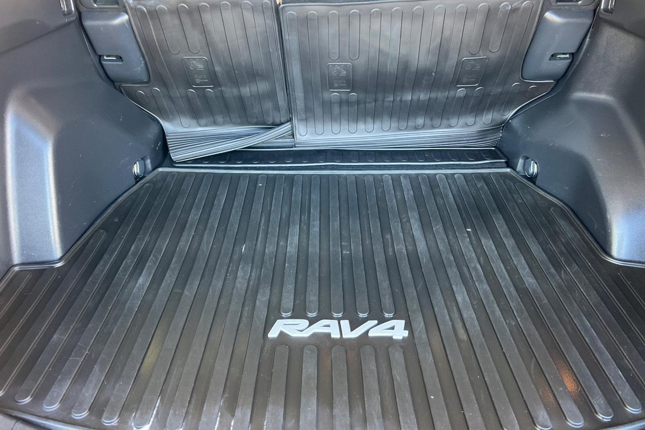 2021 Toyota RAV4 LE Roseville CA