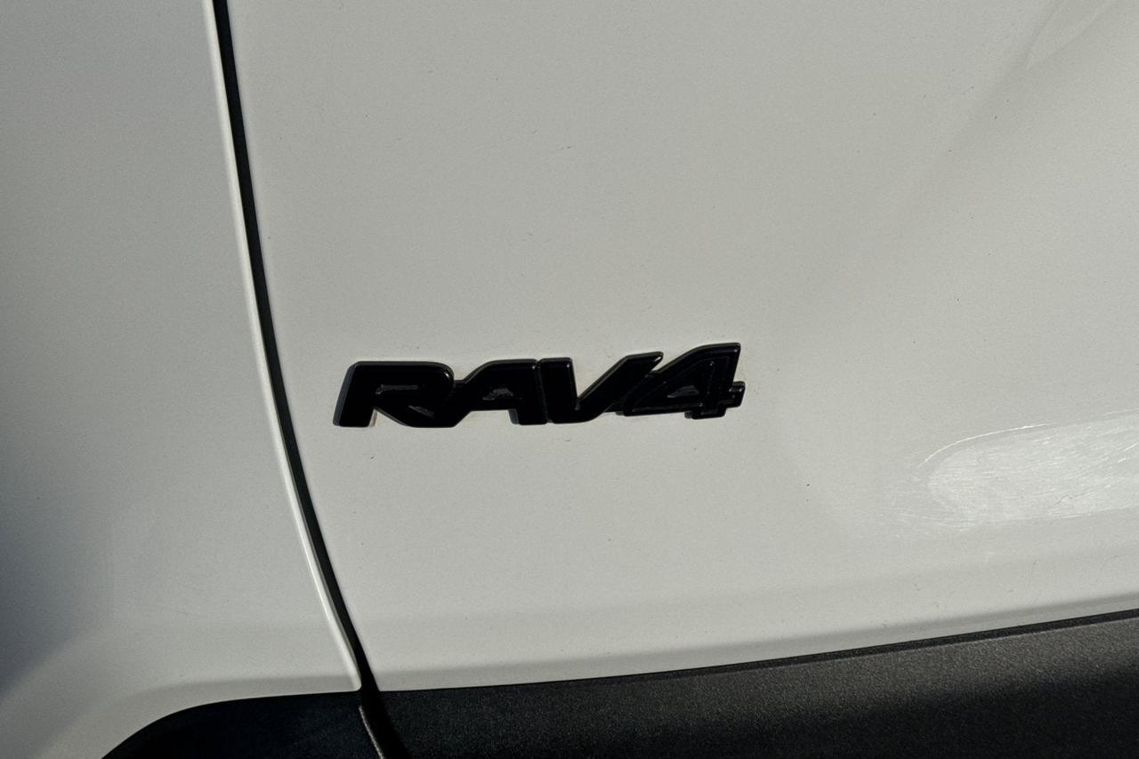 2021 Toyota RAV4 LE Roseville CA
