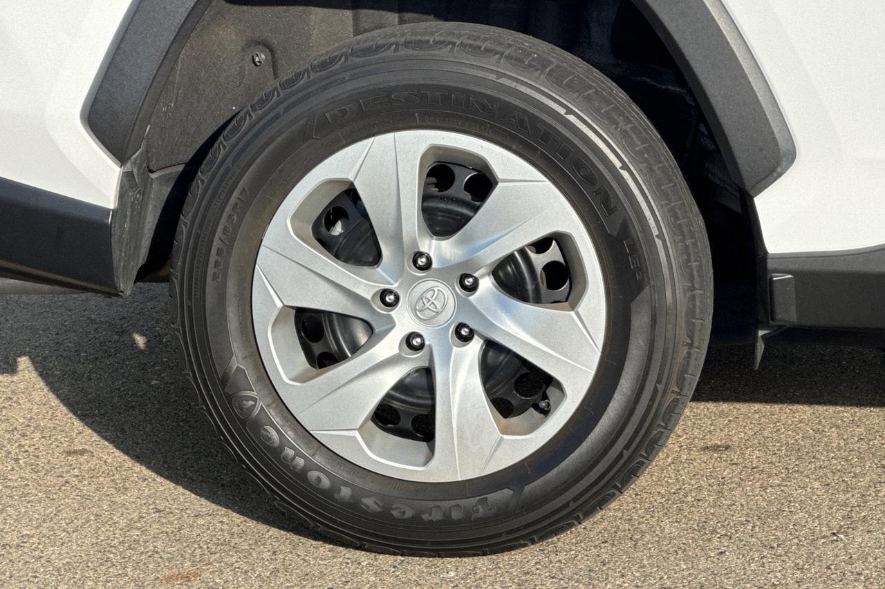 2021 Toyota RAV4 LE Roseville CA