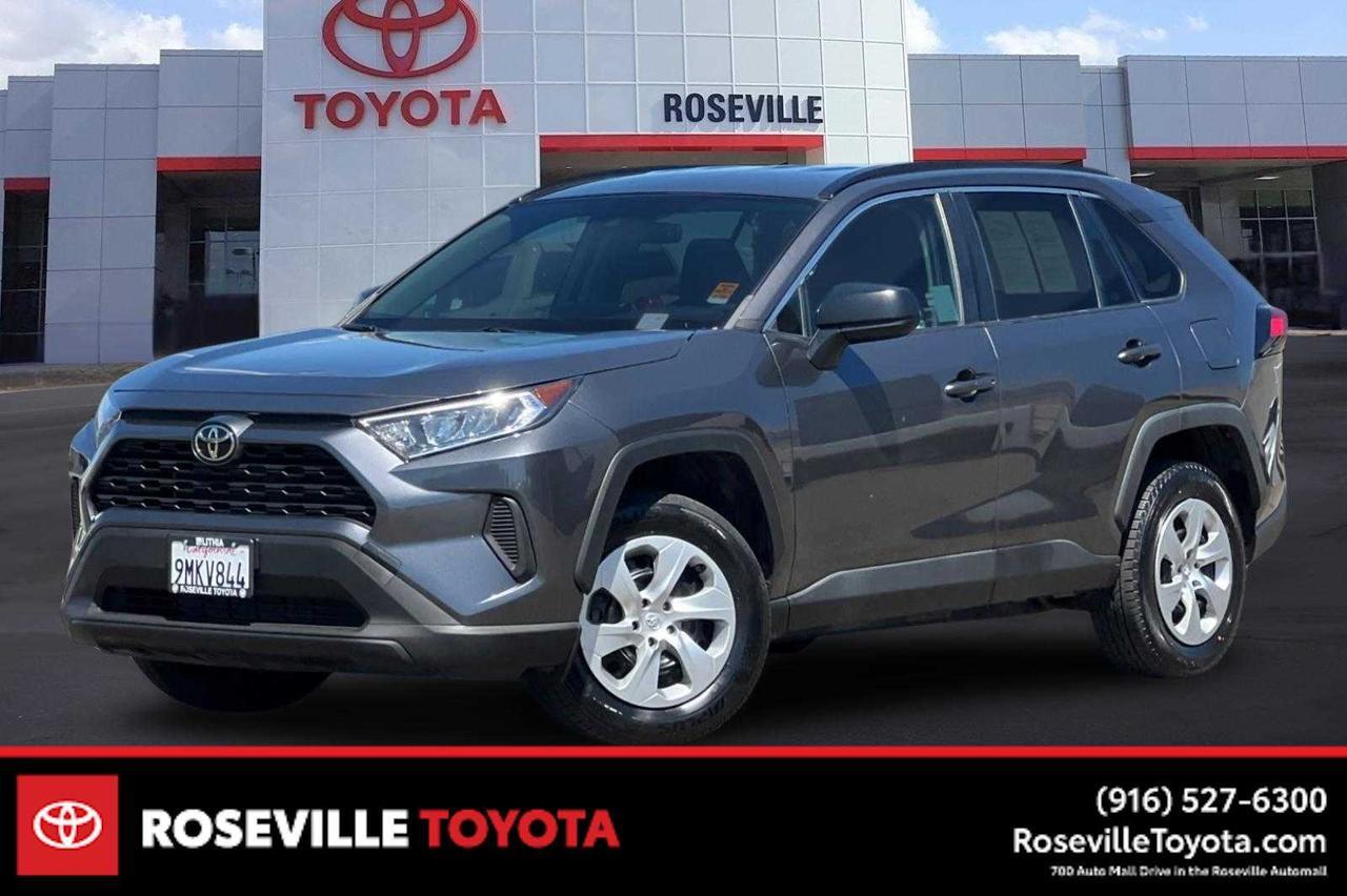 2021 Toyota RAV4 LE