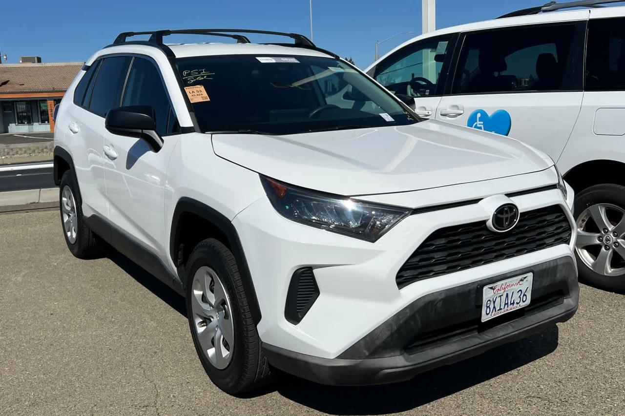 2021 Toyota RAV4 LE