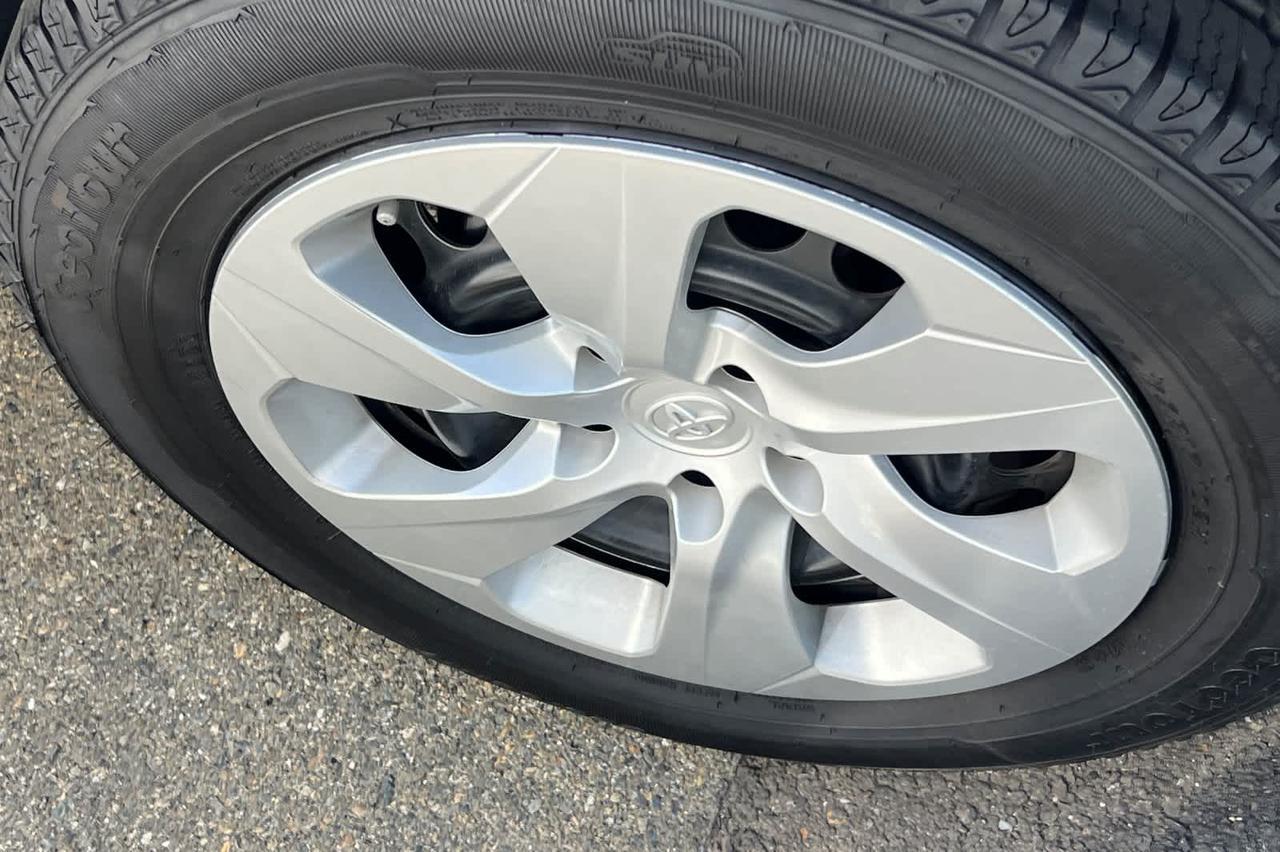 2021 Toyota RAV4 LE Roseville CA