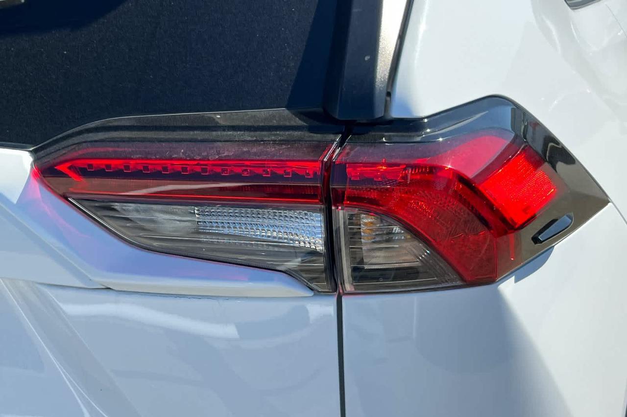 2021 Toyota RAV4 LE Roseville CA