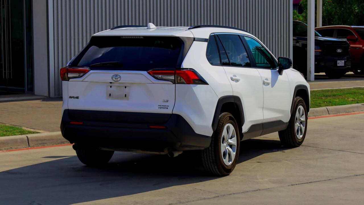 2021 Toyota RAV4 LE  Selma TX