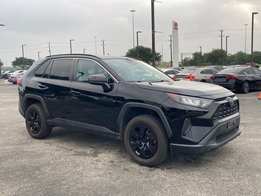 2021 Toyota RAV4 LE
