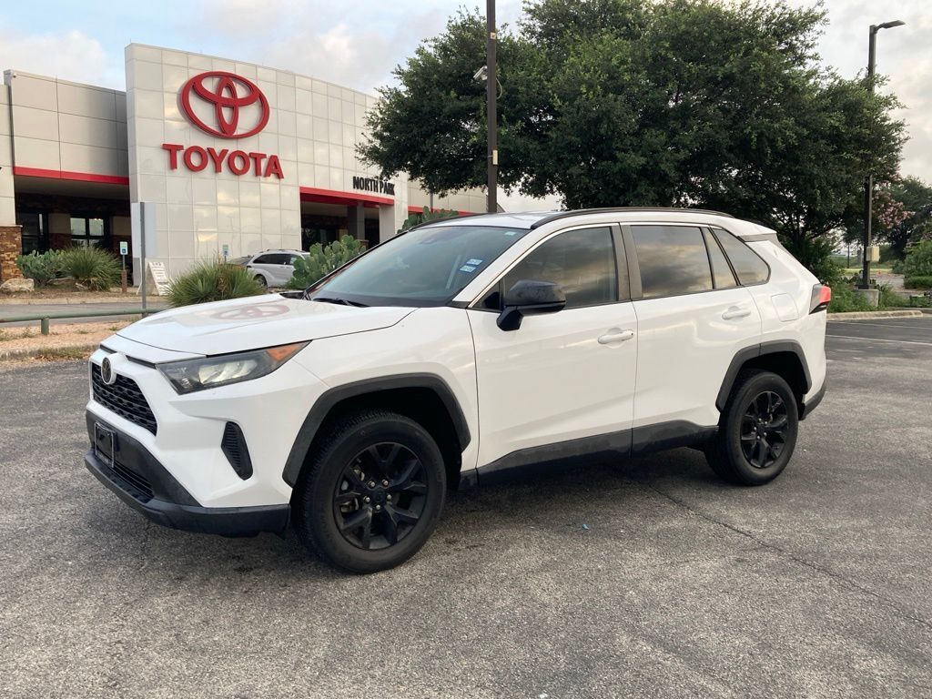 2021 Toyota RAV4 LE