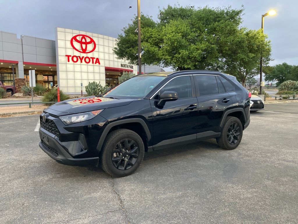 2021 Toyota RAV4 LE