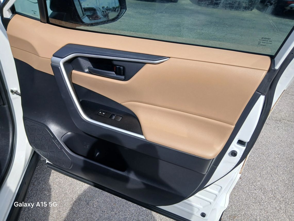 2021 Toyota RAV4 LE Sport Utility 4D Maitland FL