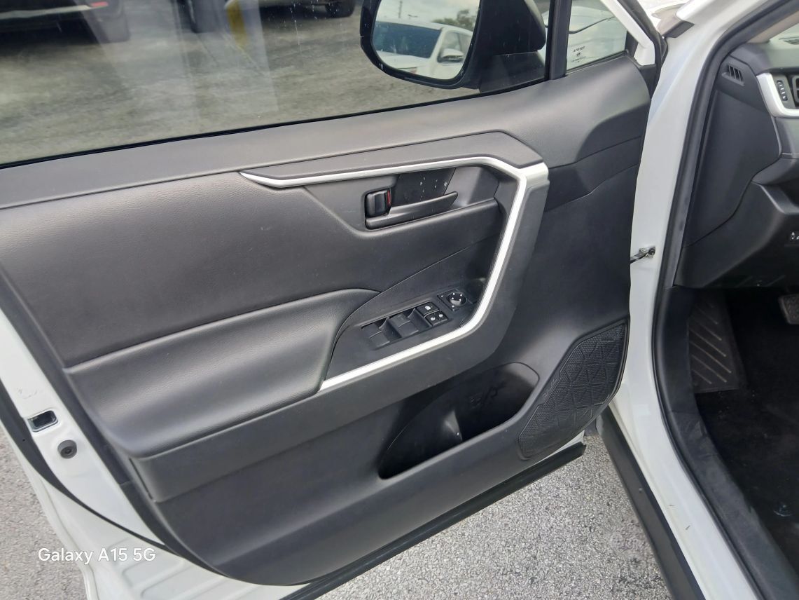 2021 Toyota RAV4 LE Sport Utility 4D Maitland FL