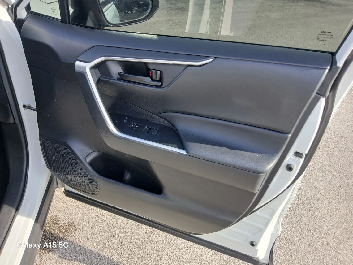 2021 Toyota RAV4 LE Sport Utility 4D Maitland FL