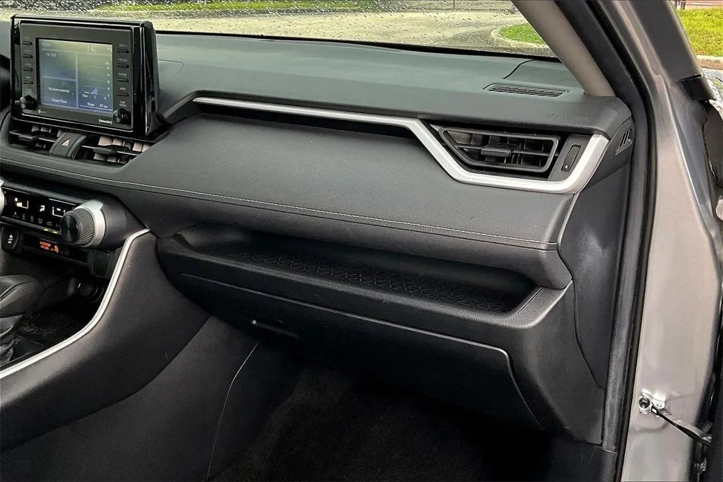 2021 Toyota RAV4 LE Sport Utility 4D Maitland FL