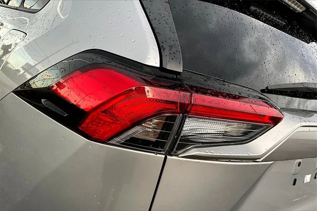 2021 Toyota RAV4 LE Sport Utility 4D Maitland FL
