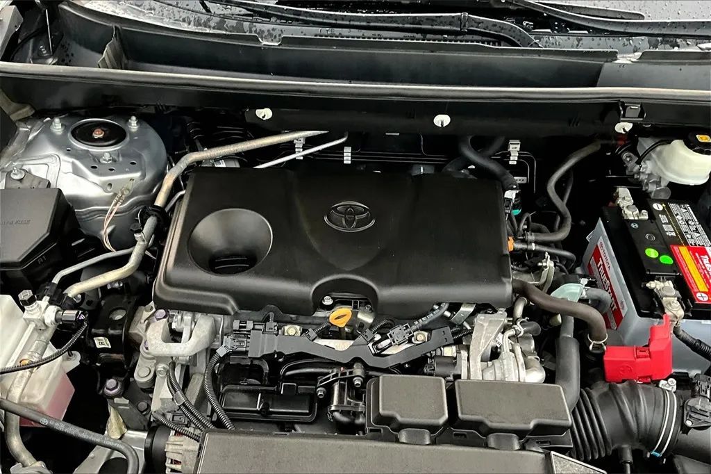 2021 Toyota RAV4 LE Sport Utility 4D Maitland FL
