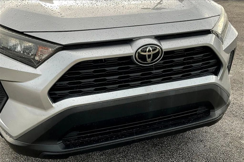 2021 Toyota RAV4 LE Sport Utility 4D Maitland FL
