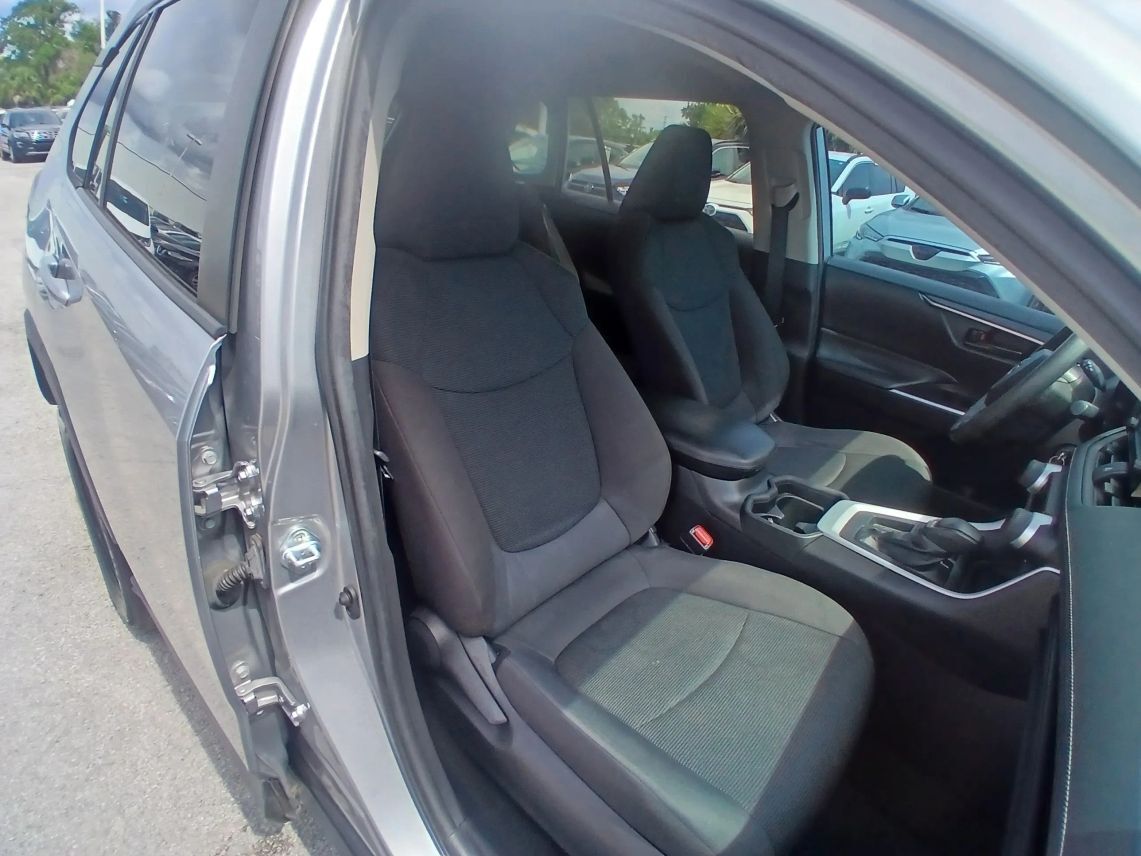2021 Toyota RAV4 LE Sport Utility 4D Maitland FL