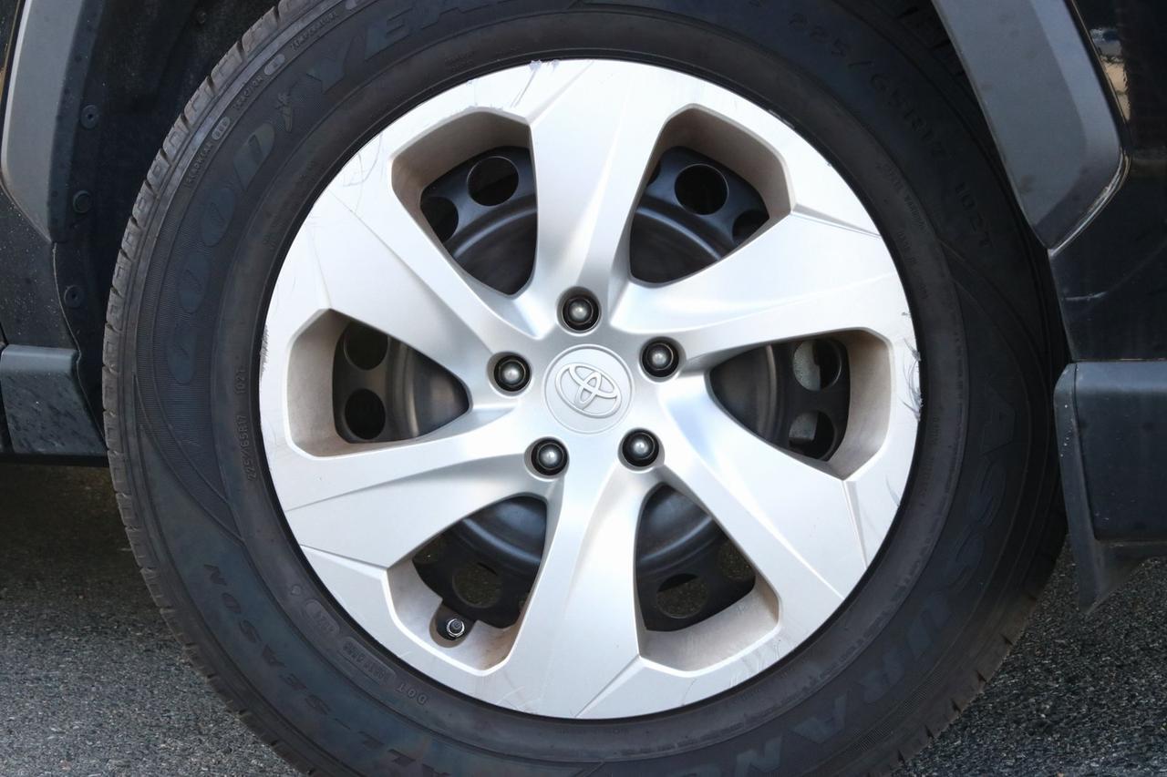 2021 Toyota RAV4 LE Fredericksburg VA