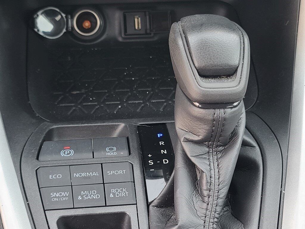 2021 Toyota RAV4 LE Springfield VA