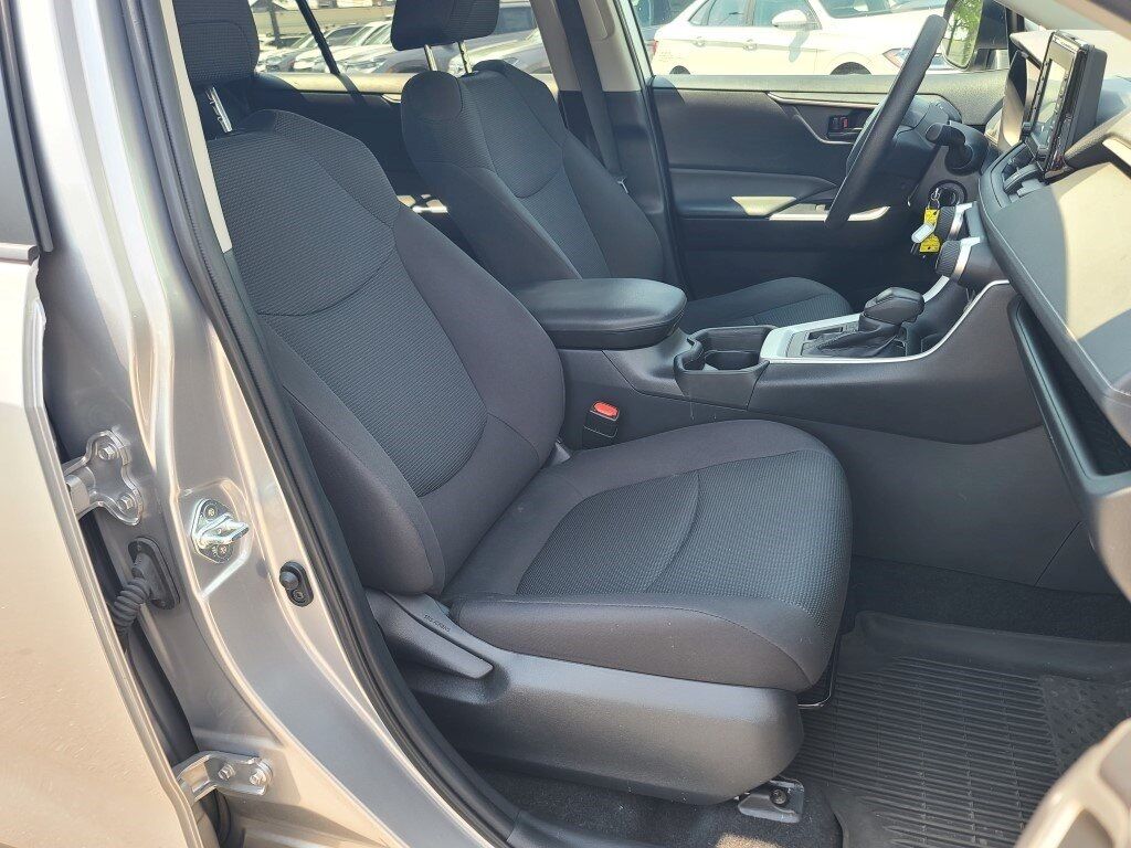 2021 Toyota RAV4 LE Springfield VA