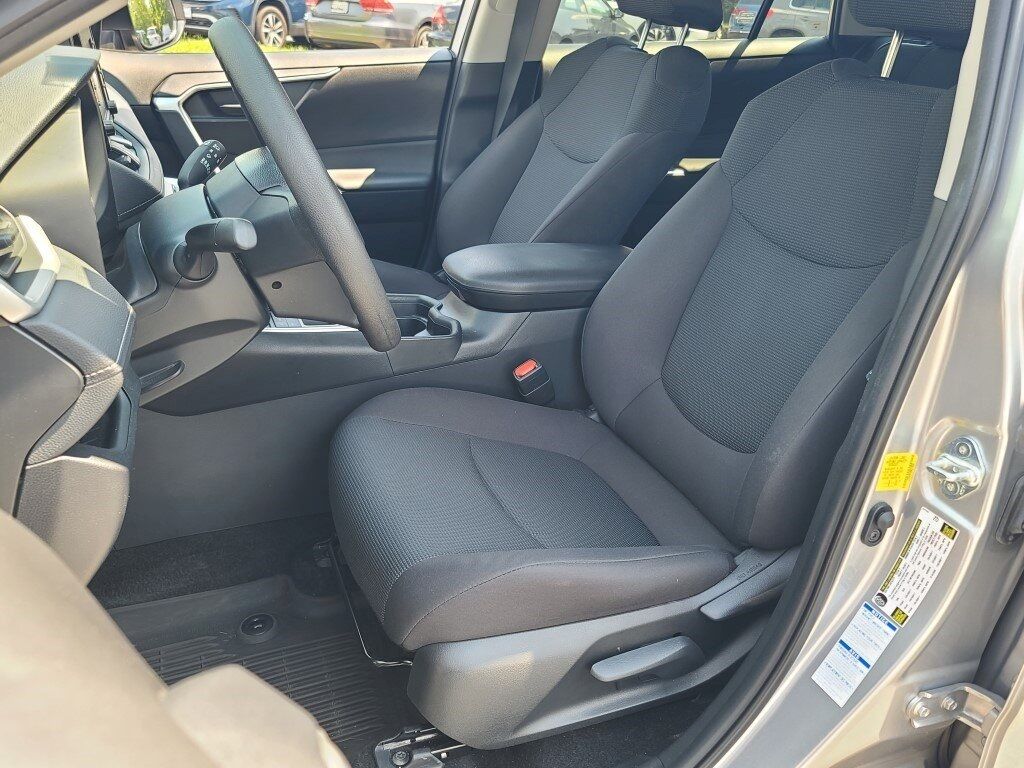 2021 Toyota RAV4 LE Springfield VA