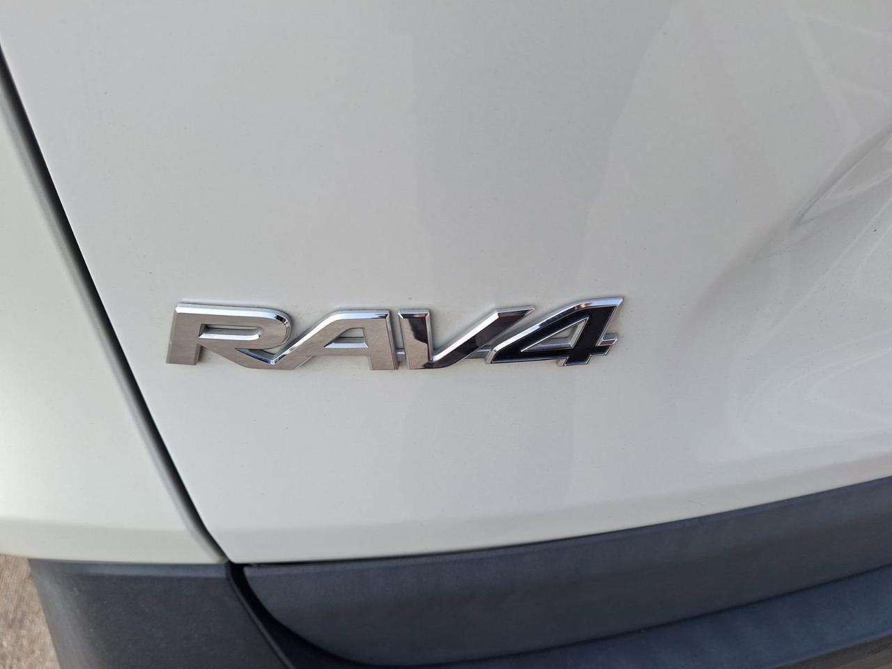 2021 Toyota RAV4 Limited Hurst TX