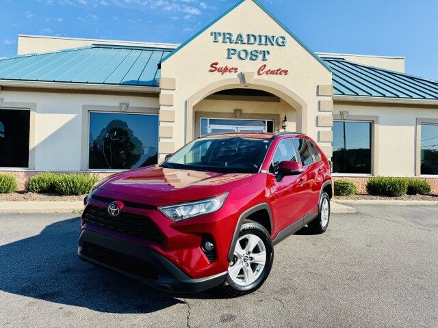 2021 Toyota RAV4 XLE photo 14