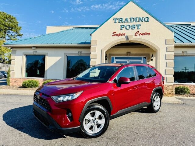 2021 Toyota RAV4 XLE photo 16