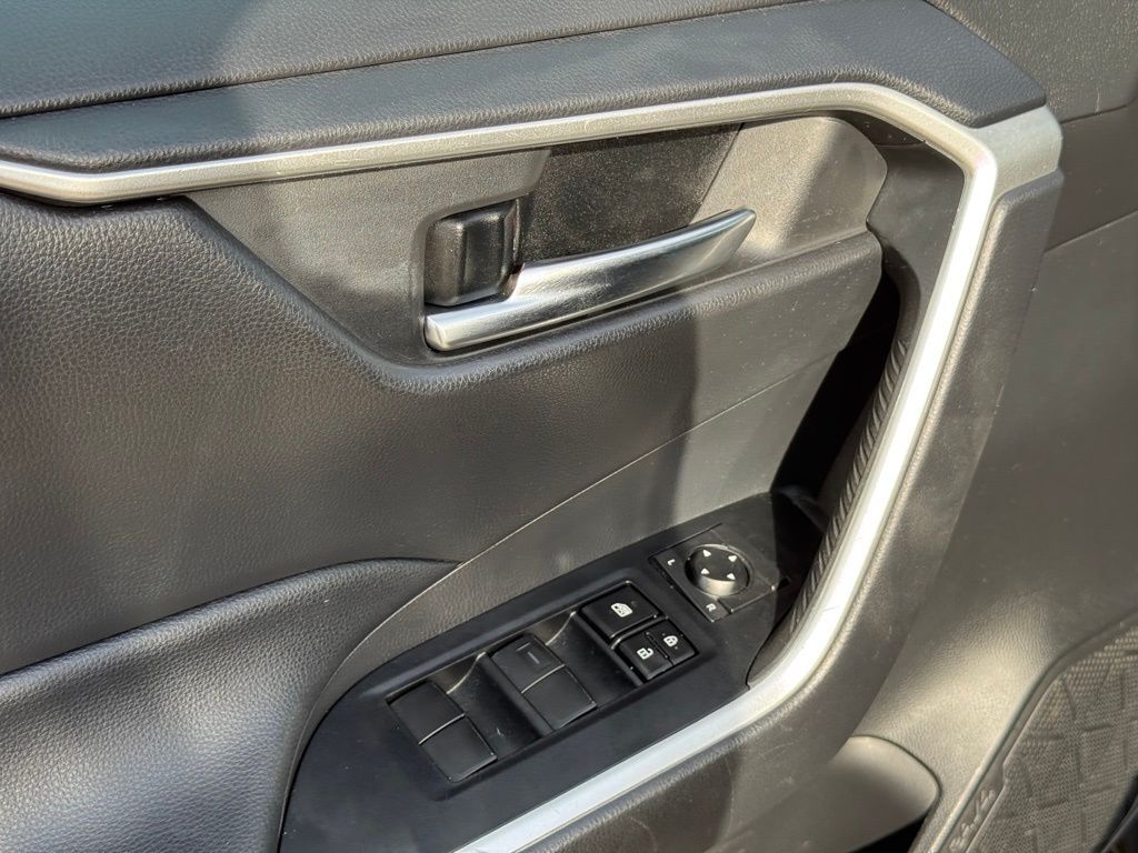 2021 Toyota RAV4 XLE Crestwood KY