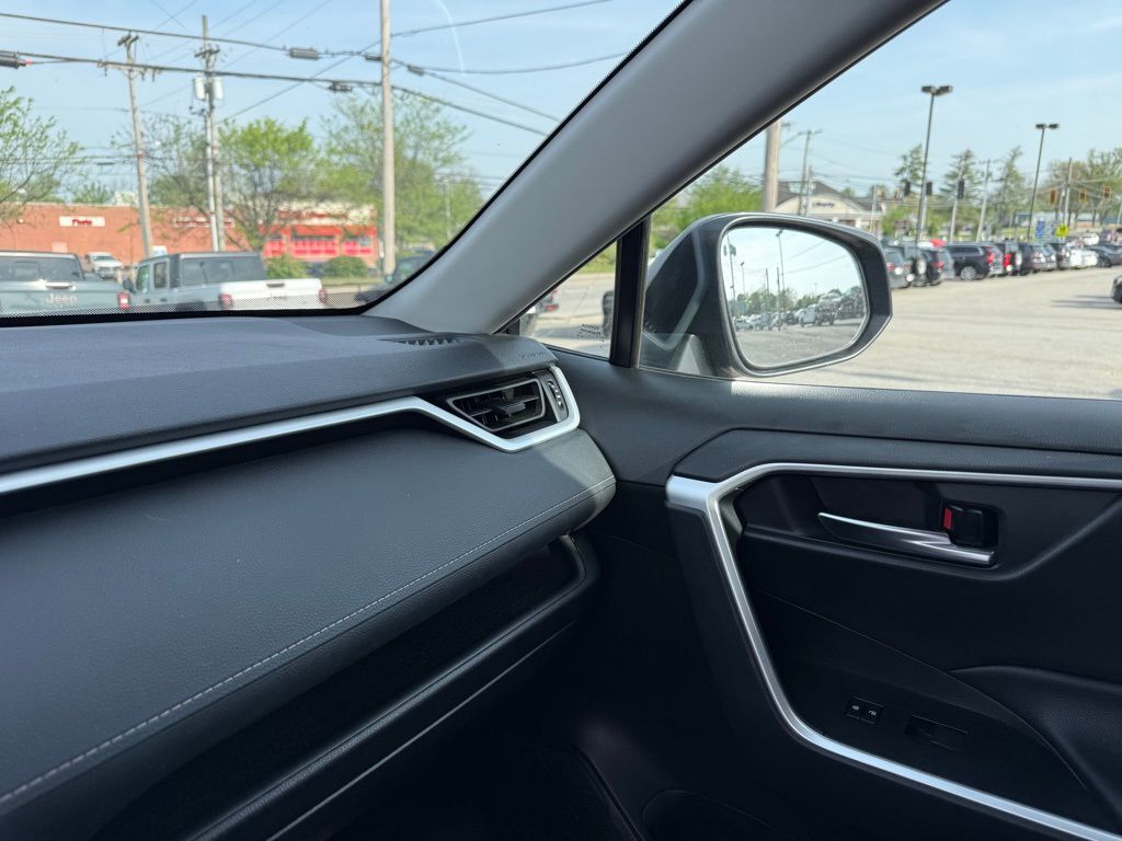 2021 Toyota RAV4 XLE Crestwood KY