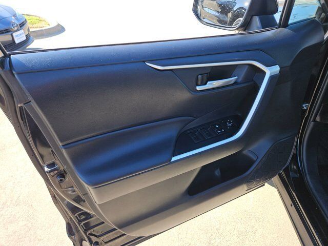 2021 Toyota RAV4 XLE Hurst TX